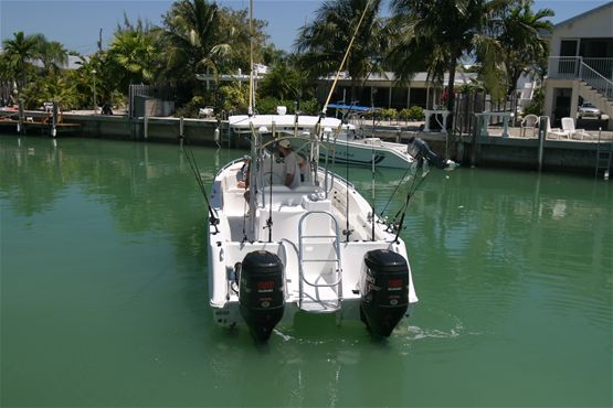 27ft ProKat 2008 2660CC - ProKat #1 Boat Rental