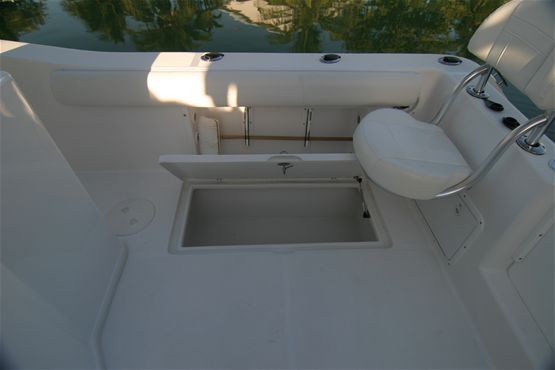 27ft ProKat 2008 2660CC - ProKat #1 Boat Rental